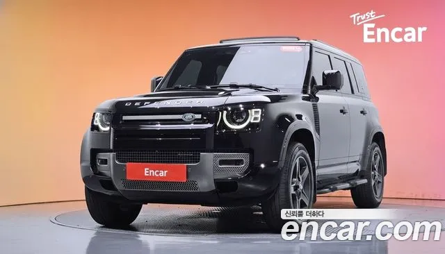 Land Rover Defender 2023 — photo 1
