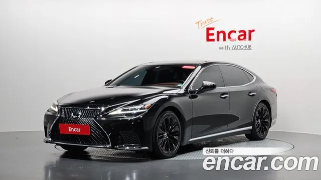 Lexus LS 2023 — photo 1