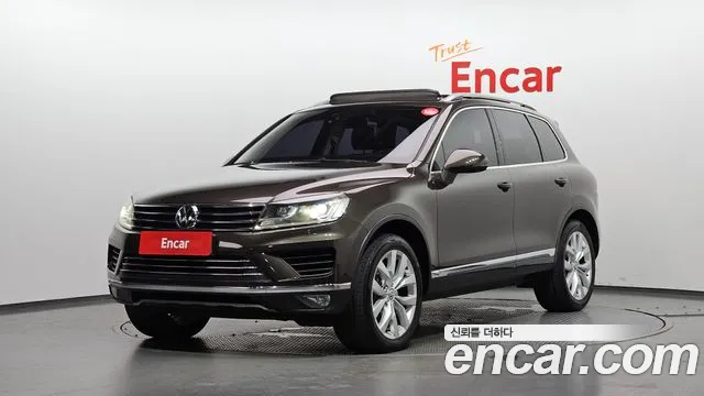 Volkswagen Touareg 2016 — photo 1