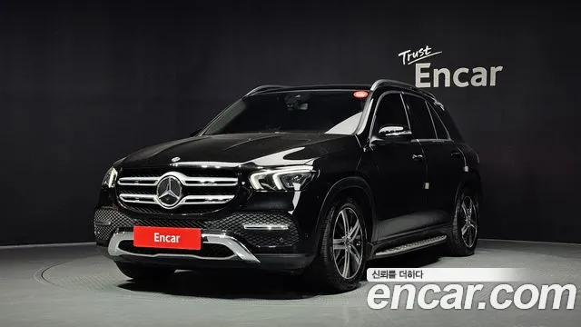 Mercedes-Benz GLE-Class 2020 — photo 1