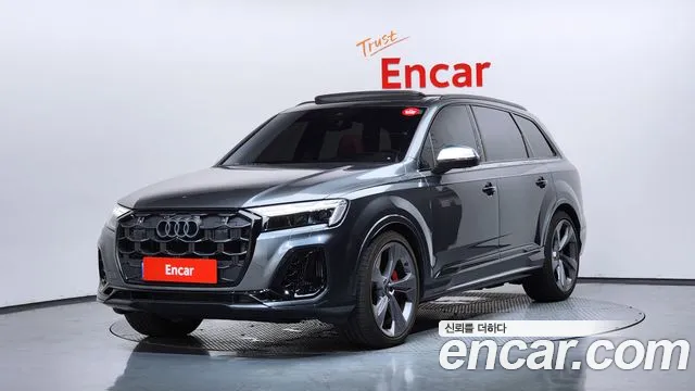 Audi SQ7 2025 — photo 1