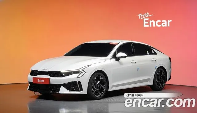 Kia K5 2025 — photo 1