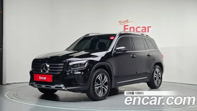 Mercedes-Benz GLB-Class 2024 — photo 1