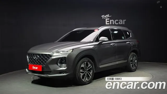 Hyundai Santafe 2019 — photo 1