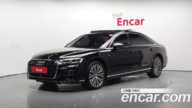 Audi A8 2023 — photo 1