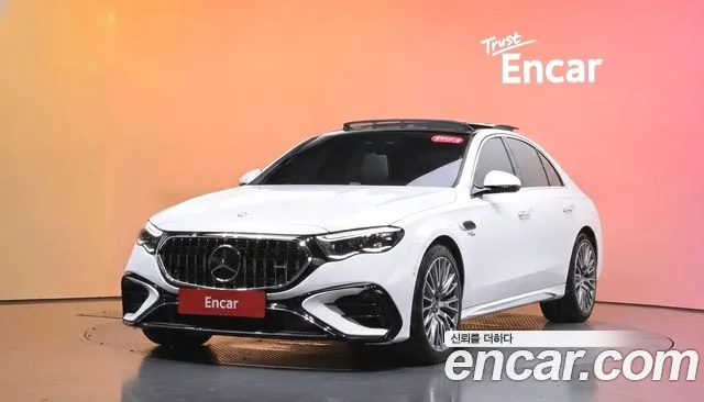 Mercedes-Benz E-Class 2026 — photo 1