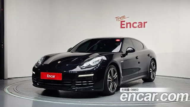 Porsche Panamera 2015 — photo 1