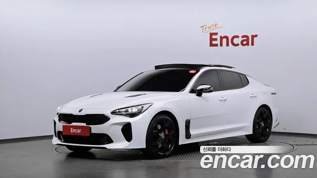 Kia Stinger 2018 — photo 1