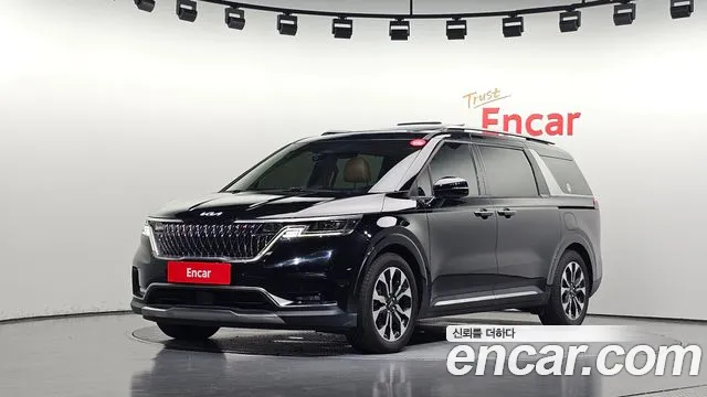 Kia Canival 2022 — photo 1