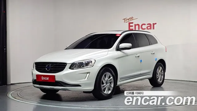 Volvo XC60 2016 — photo 1