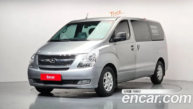 Hyundai Starex 2016 — photo 1