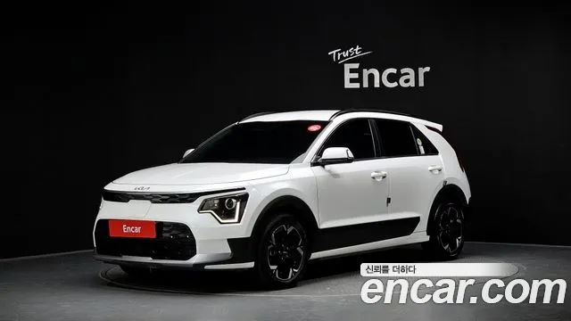 Kia Niro 2024 — photo 1