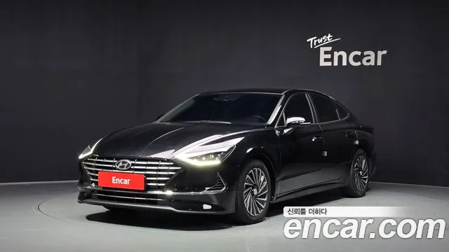 Hyundai Sonata 2022 — photo 1