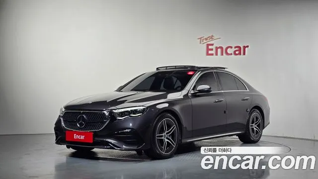 Mercedes-Benz E-Class 2024 — photo 1