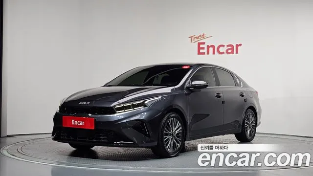 Kia K3 2022 — photo 1