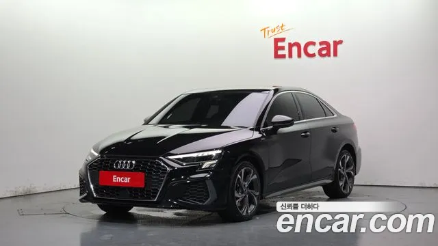 Audi A3 2023 — photo 1