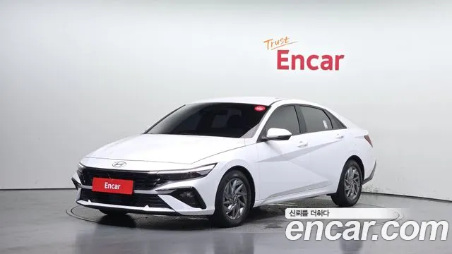 Hyundai AVANTE 2024 — photo 1