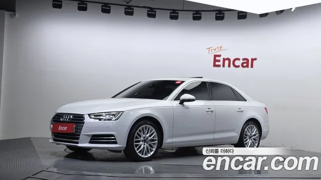 Audi A4 2018 — photo 1