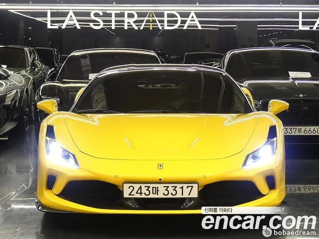Ferrari F8 2020 — photo 1