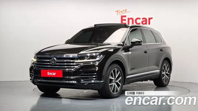 Volkswagen Touareg 2020 — photo 1
