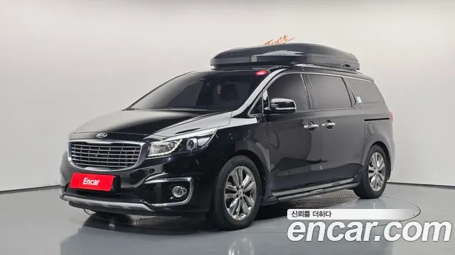 Kia Canival 2018 — photo 1