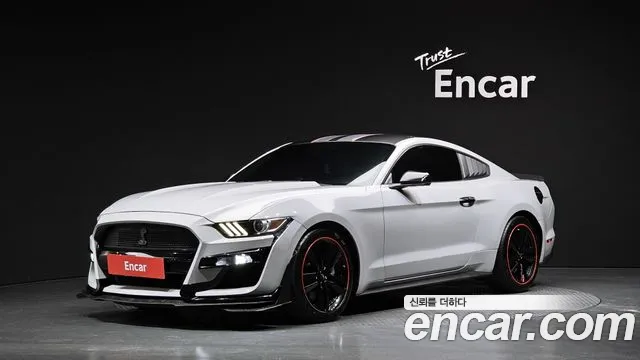 Ford Mustang 2017 — photo 1