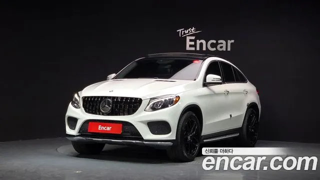 Mercedes-Benz GLE-Class 2017 — photo 1