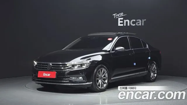 Volkswagen Passat 2021 — photo 1
