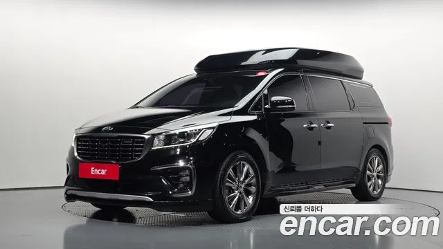Kia Canival 2020 — photo 1