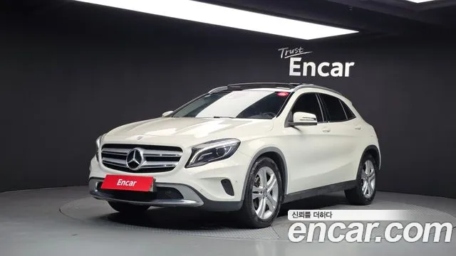 Mercedes-Benz GLA-Class 2016 — photo 1