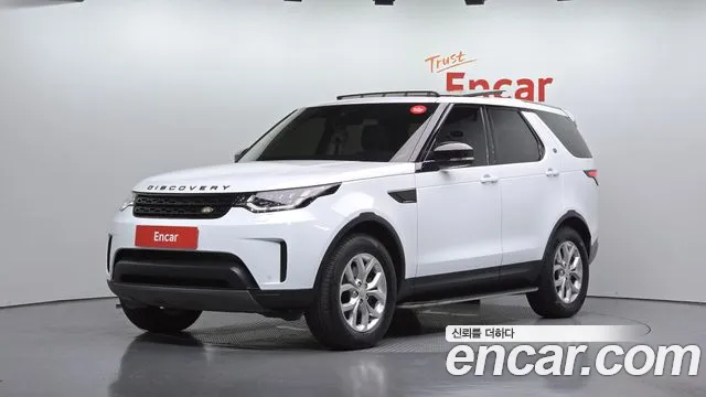 Land Rover Discovery 2018 — photo 1