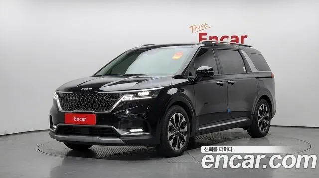 Kia Canival 2022 — photo 1