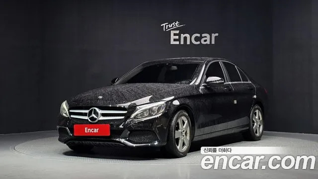 Mercedes-Benz C-Class 2018 — photo 1