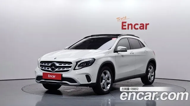 Mercedes-Benz GLA-Class 2018 — photo 1