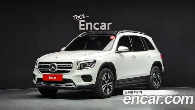 Mercedes-Benz GLB-Class 2021 — photo 1