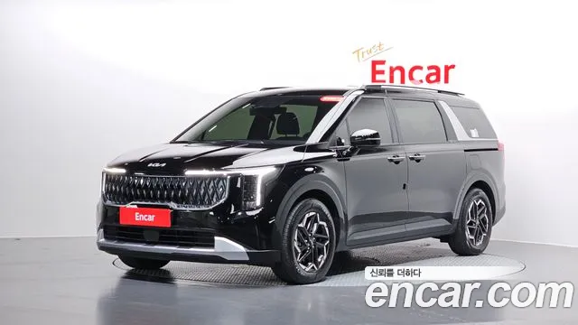 Kia Canival 2025 — photo 1