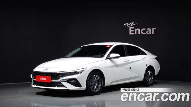Hyundai AVANTE 2024 — photo 1