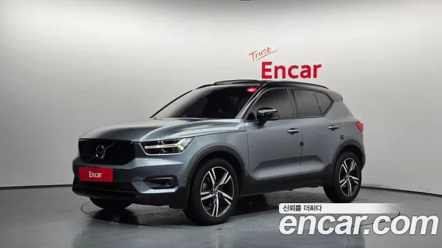 Volvo XC40 2019 — photo 1