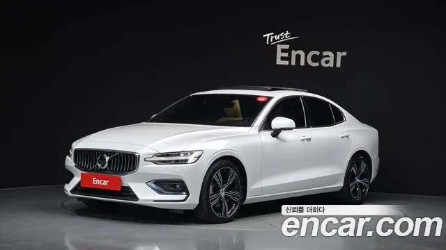 Volvo S60 2021 — photo 1