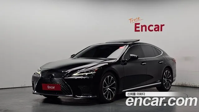 Lexus LS 2021 — photo 1