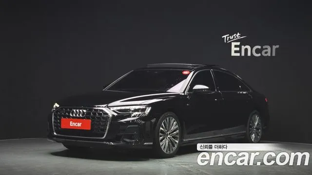 Audi A8 2023 — photo 1