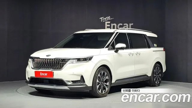 Kia Canival 2021 — photo 1