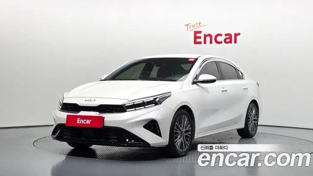 Kia K3 2022 — photo 1