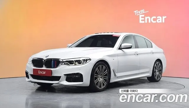 BMW 5-Series 2020 — photo 1
