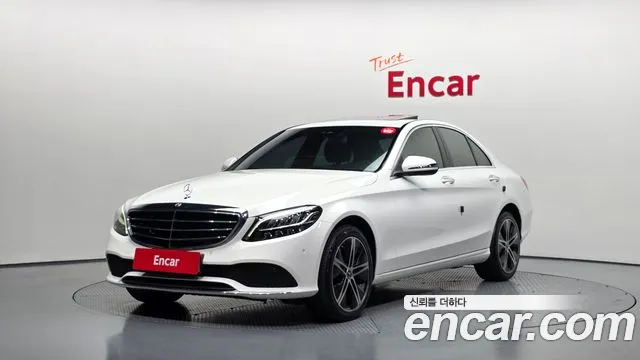 Mercedes-Benz C-Class 2019 — photo 1