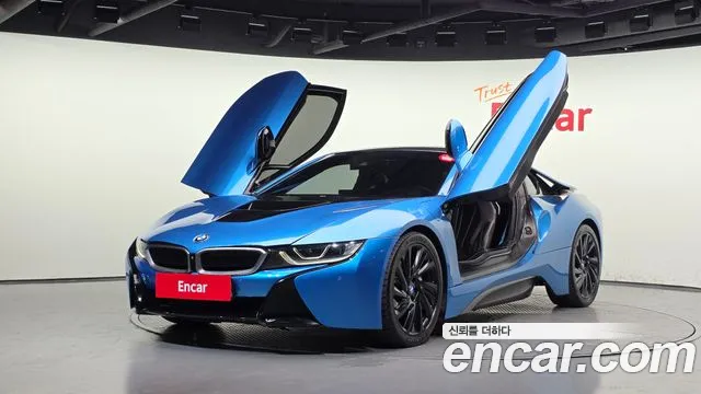 BMW i8 2016 — photo 1