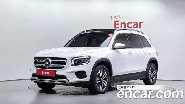 Mercedes-Benz GLB-Class 2021 — photo 1