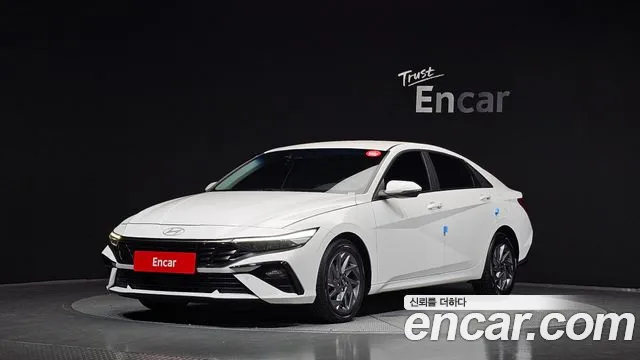 Hyundai AVANTE 2024 — photo 1
