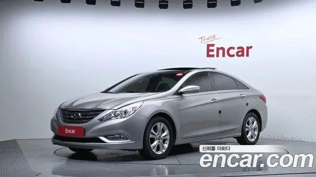 Hyundai Sonata 2010 — photo 1