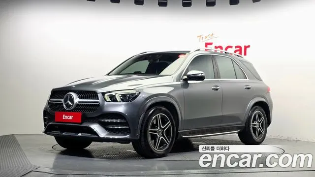 Mercedes-Benz GLE-Class 2019 — photo 1